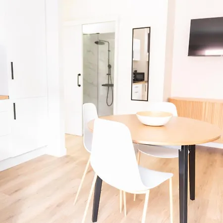 Preciosa Reina Las Palmas / Gran Canaria